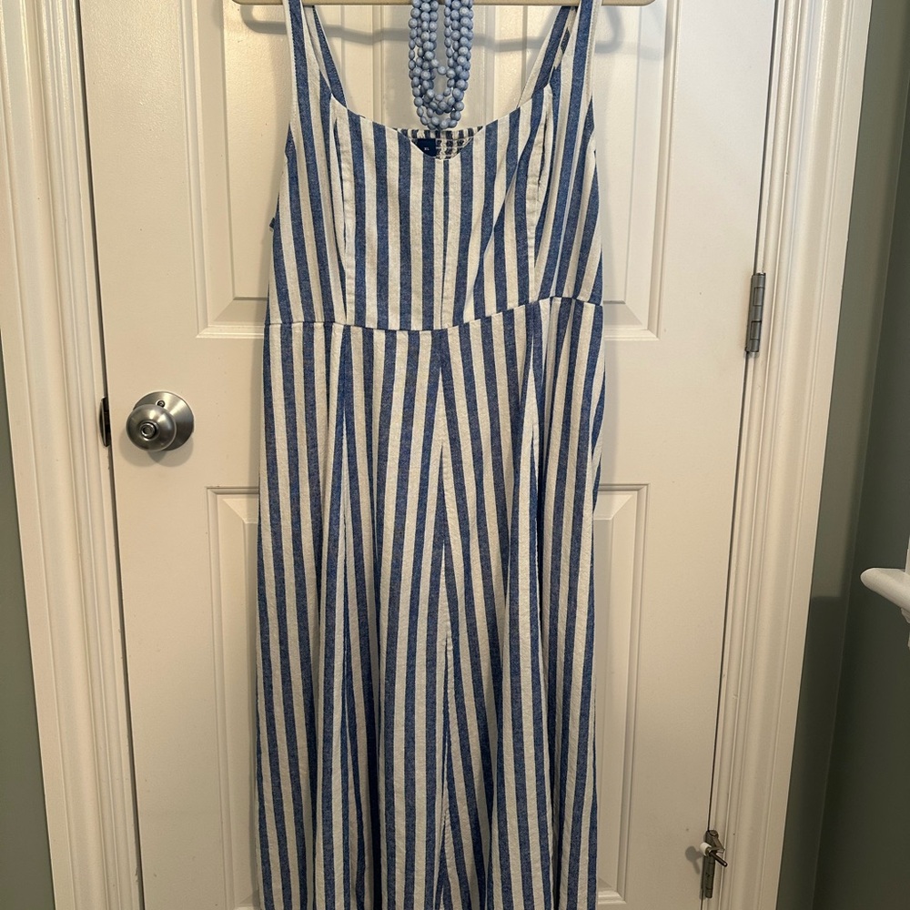 Nancy Meyers Everyday Maxi Dress